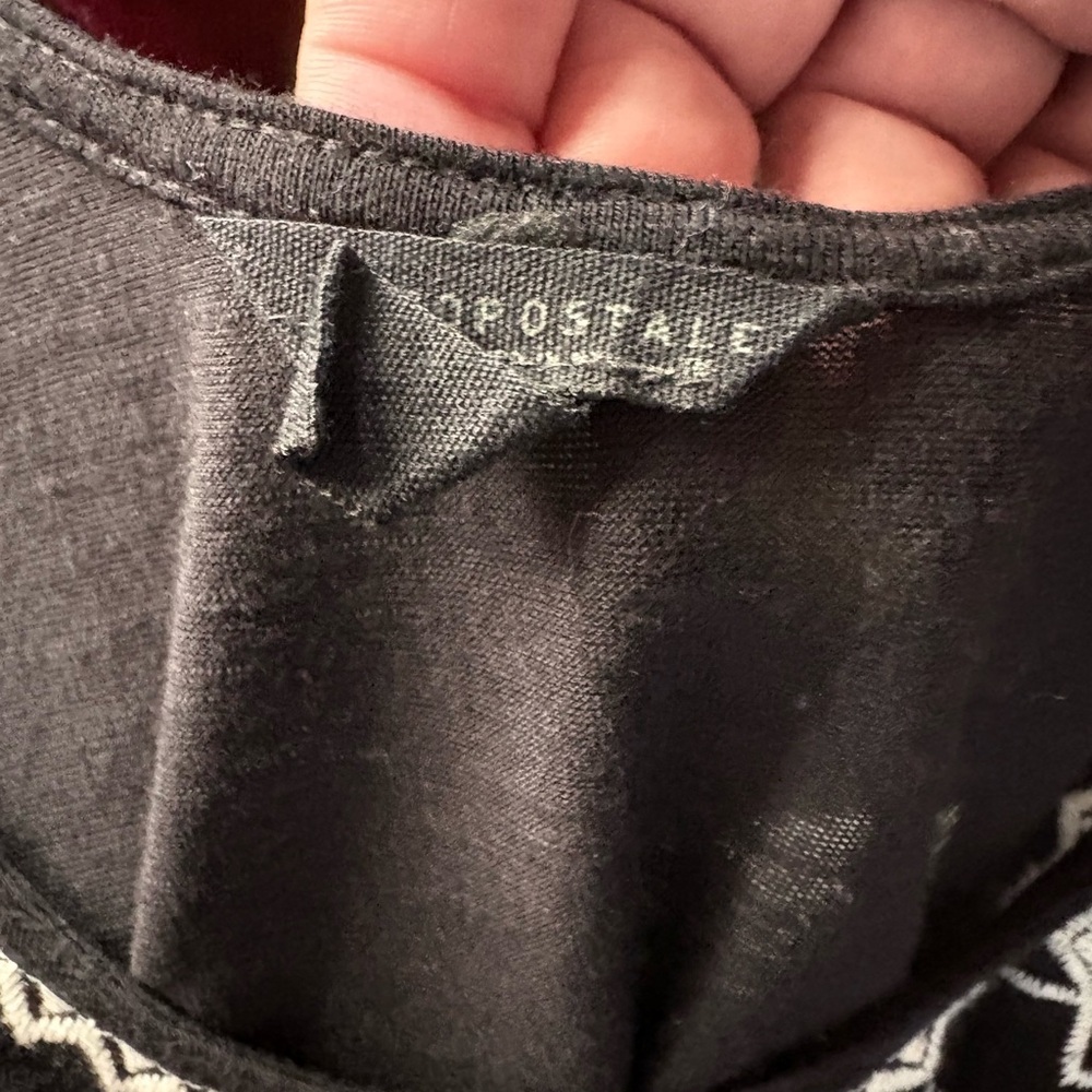 Aeropostale Black and White Embroidered Tank Top - Picture 2 of 3